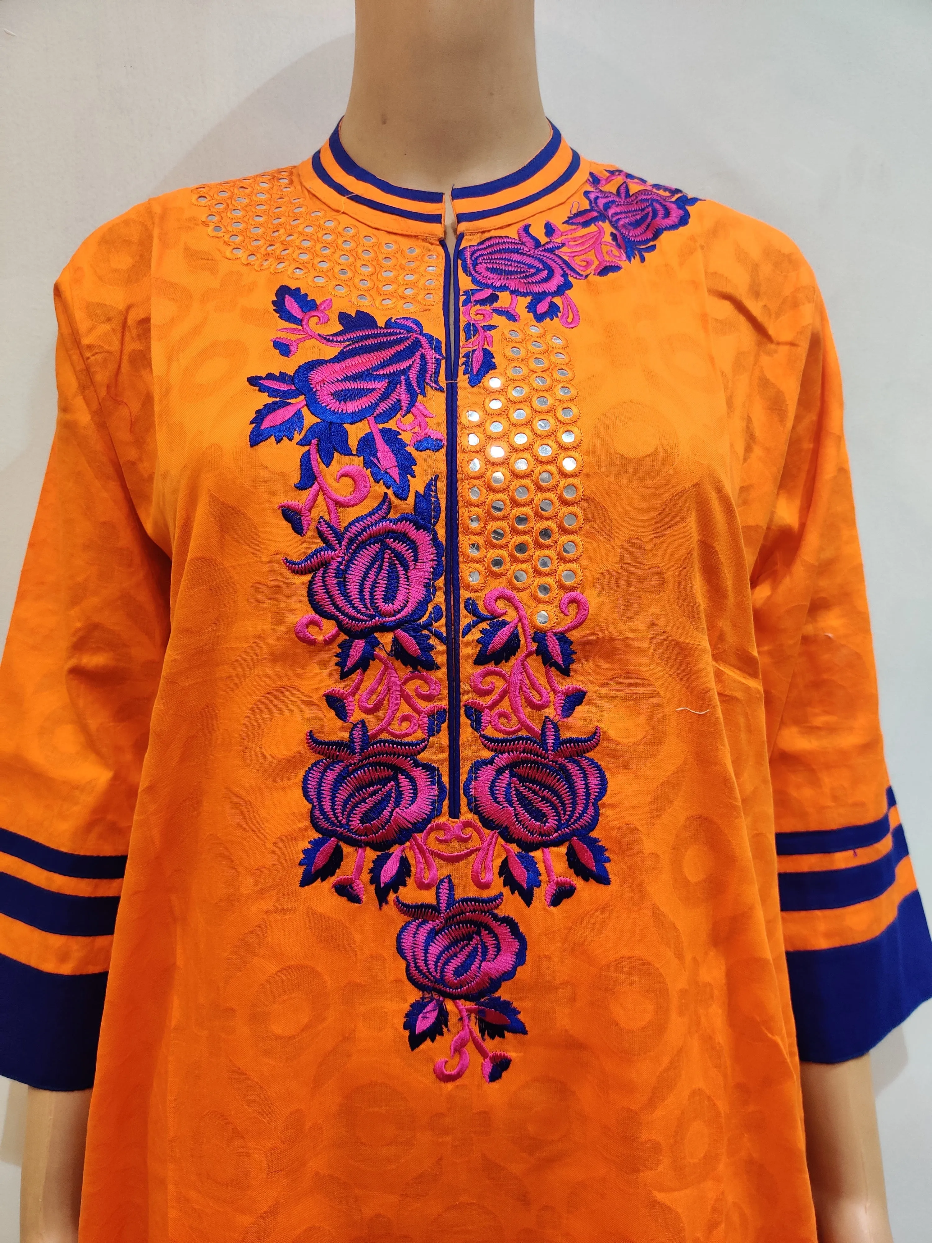 Beauty Bush Kurti