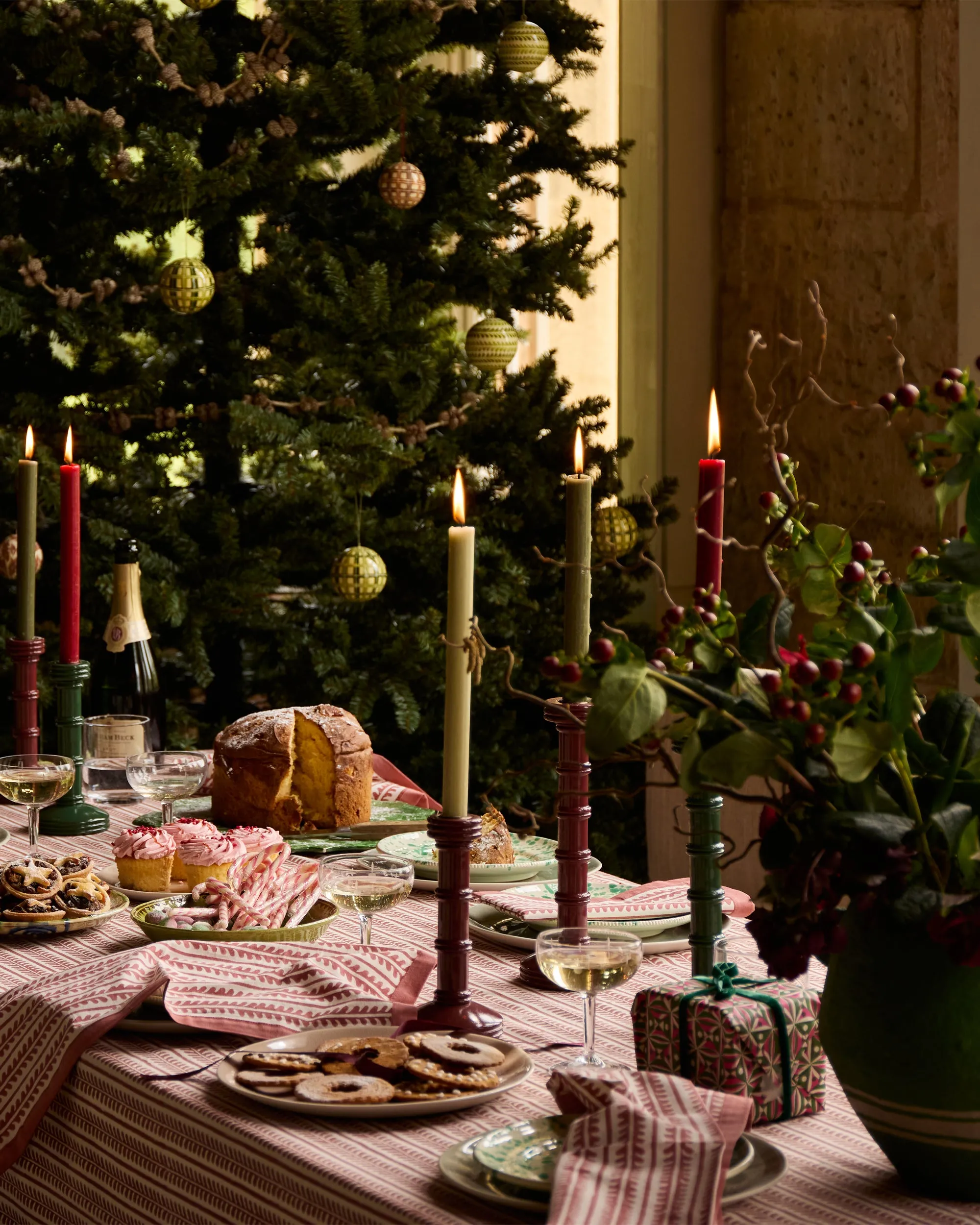 Bel Tablecloth - Red