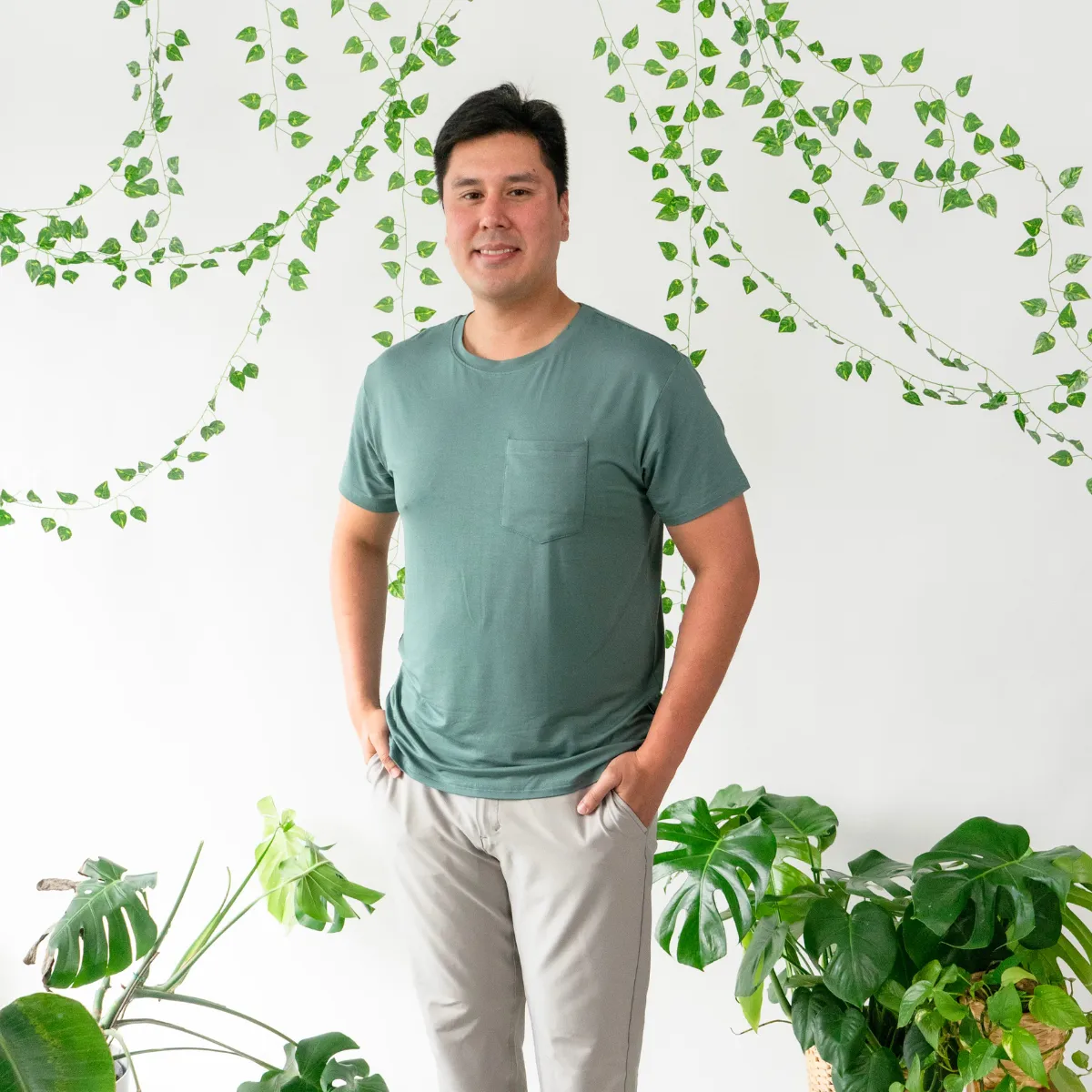 Men's Pocket Tee - Leafy Green